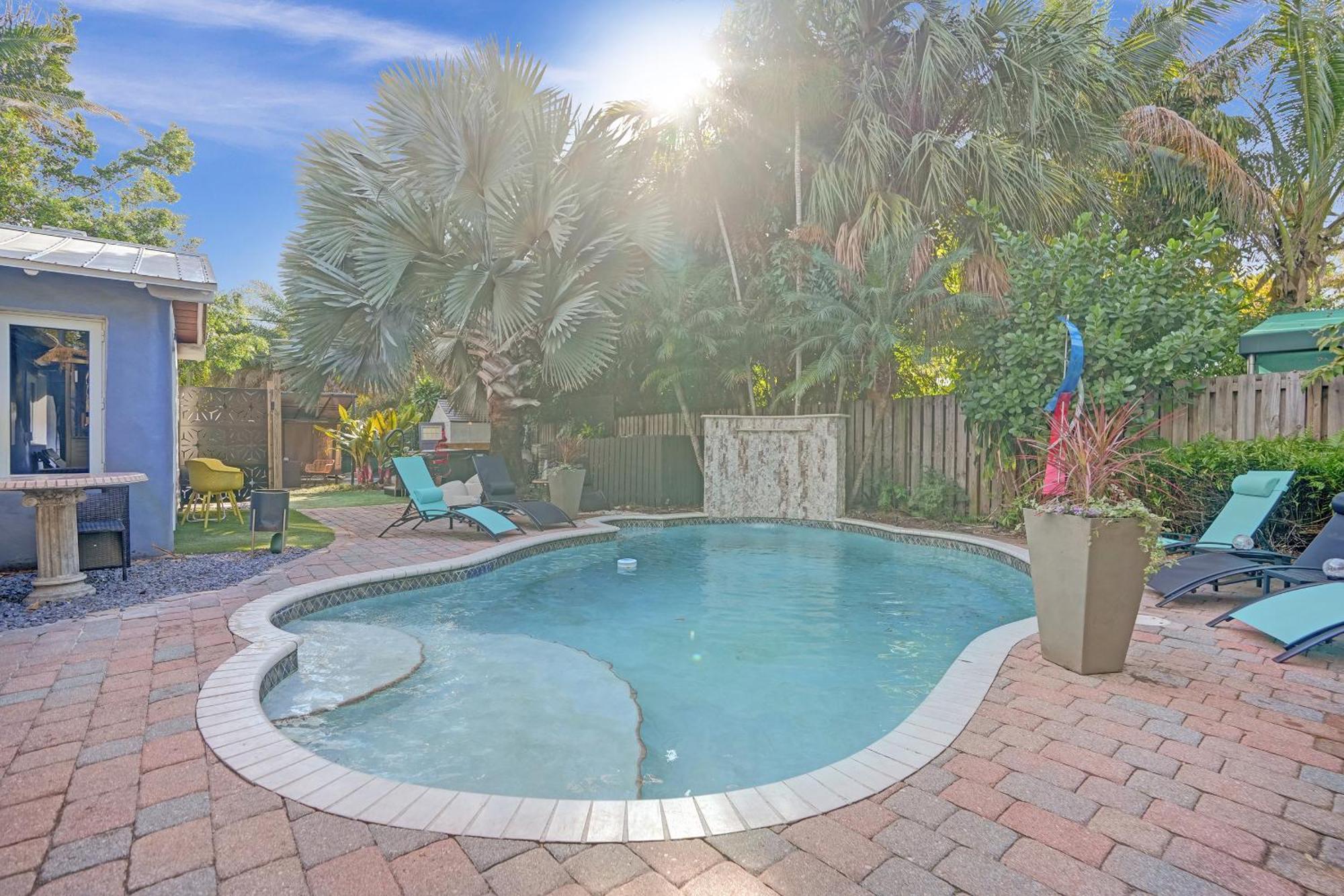 Kiki 3 - Men'S Clothing Optional Guest Houses Wilton Manors Bagian luar foto