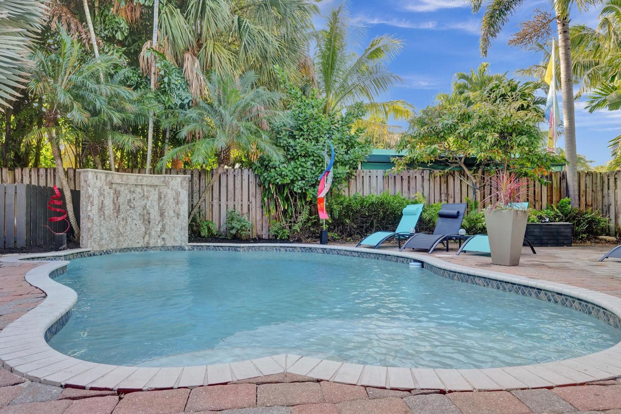 Kiki 3 - Men'S Clothing Optional Guest Houses Wilton Manors Bagian luar foto