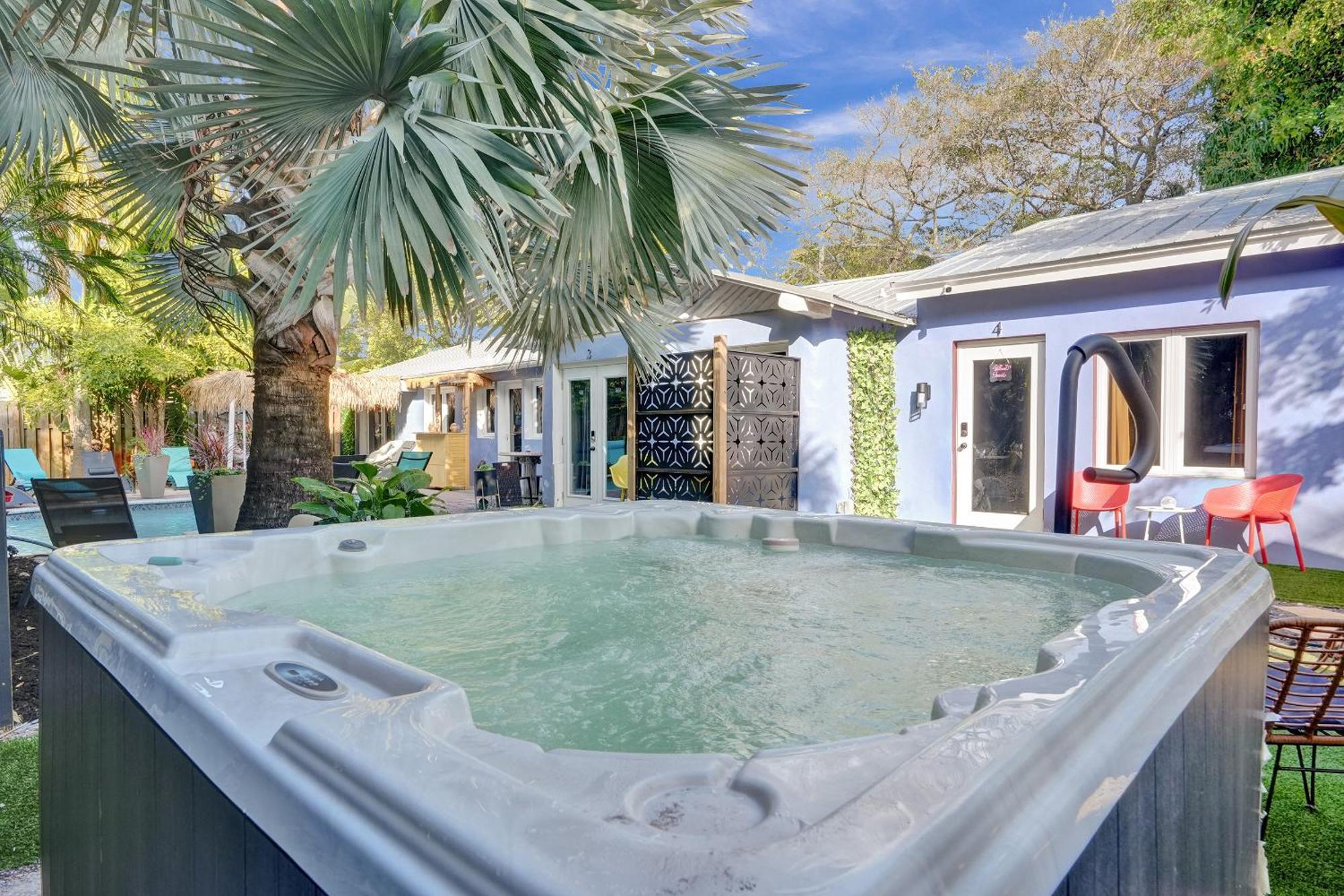 Kiki 3 - Men'S Clothing Optional Guest Houses Wilton Manors Bagian luar foto
