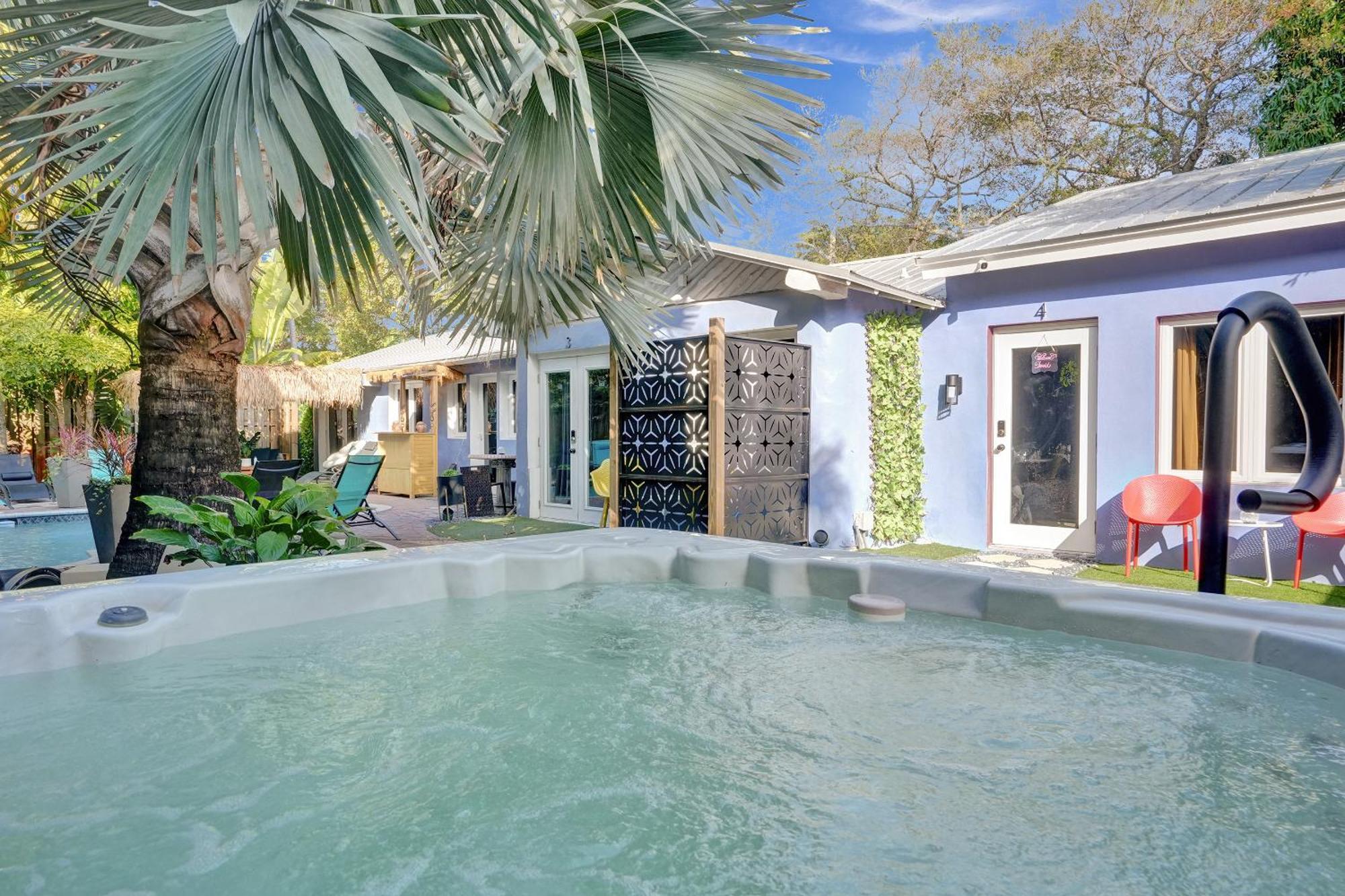 Kiki 3 - Men'S Clothing Optional Guest Houses Wilton Manors Bagian luar foto